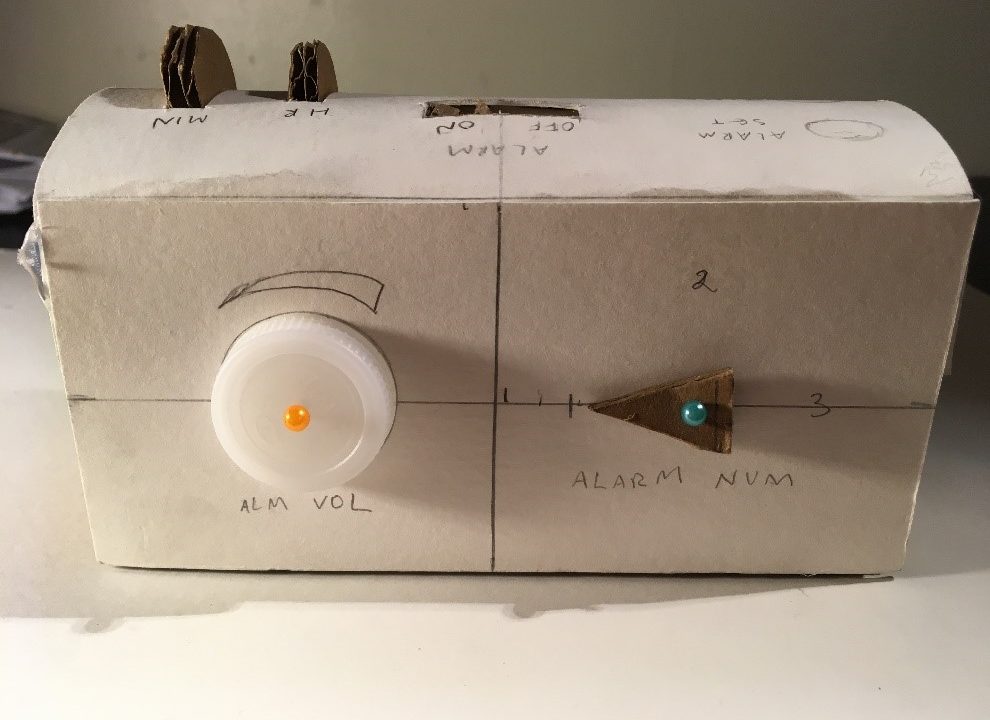 Ergonomic Alarm Clock Bobbie Soques